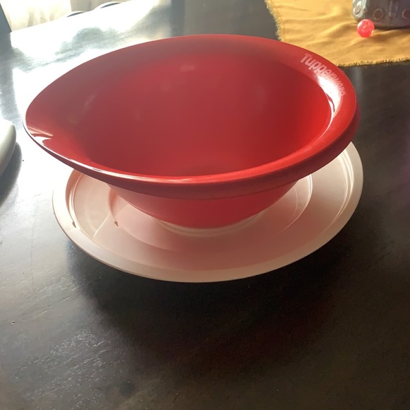 Tupperware container red - Picture 3 of 3